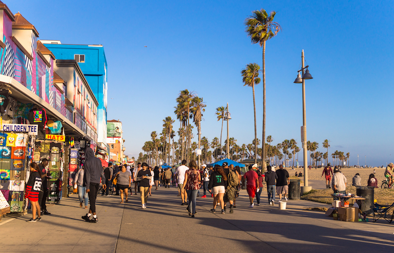 how far is venice beach from downtown los angeles