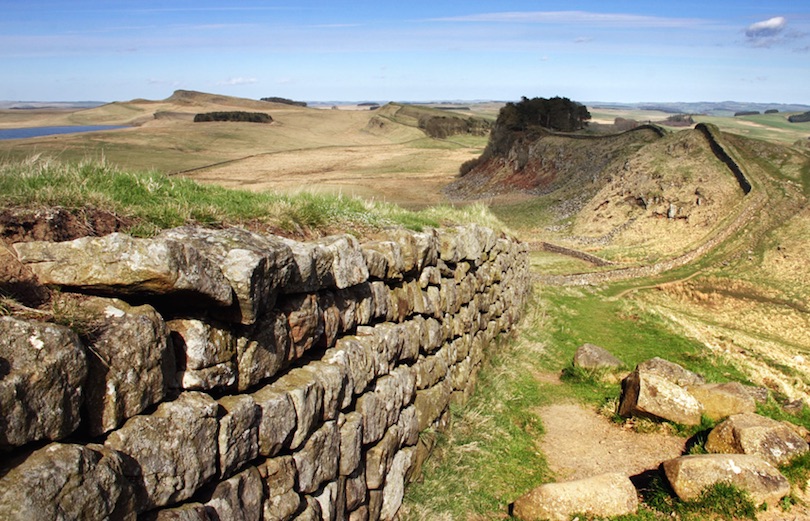 Hadrian's Wall Tempat Objek Wisata Terbaik di Inggris